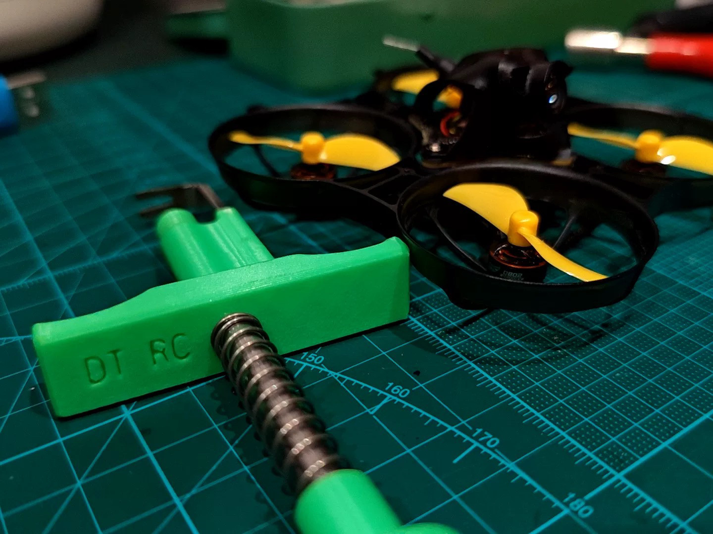 Alat Pelepas Propeller DT Prop - Drone Racing Gate ulasan dan harga